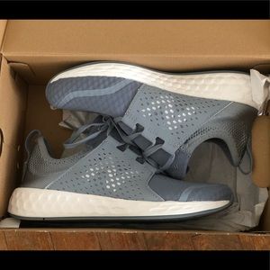 NWOT New Balance Running shoes